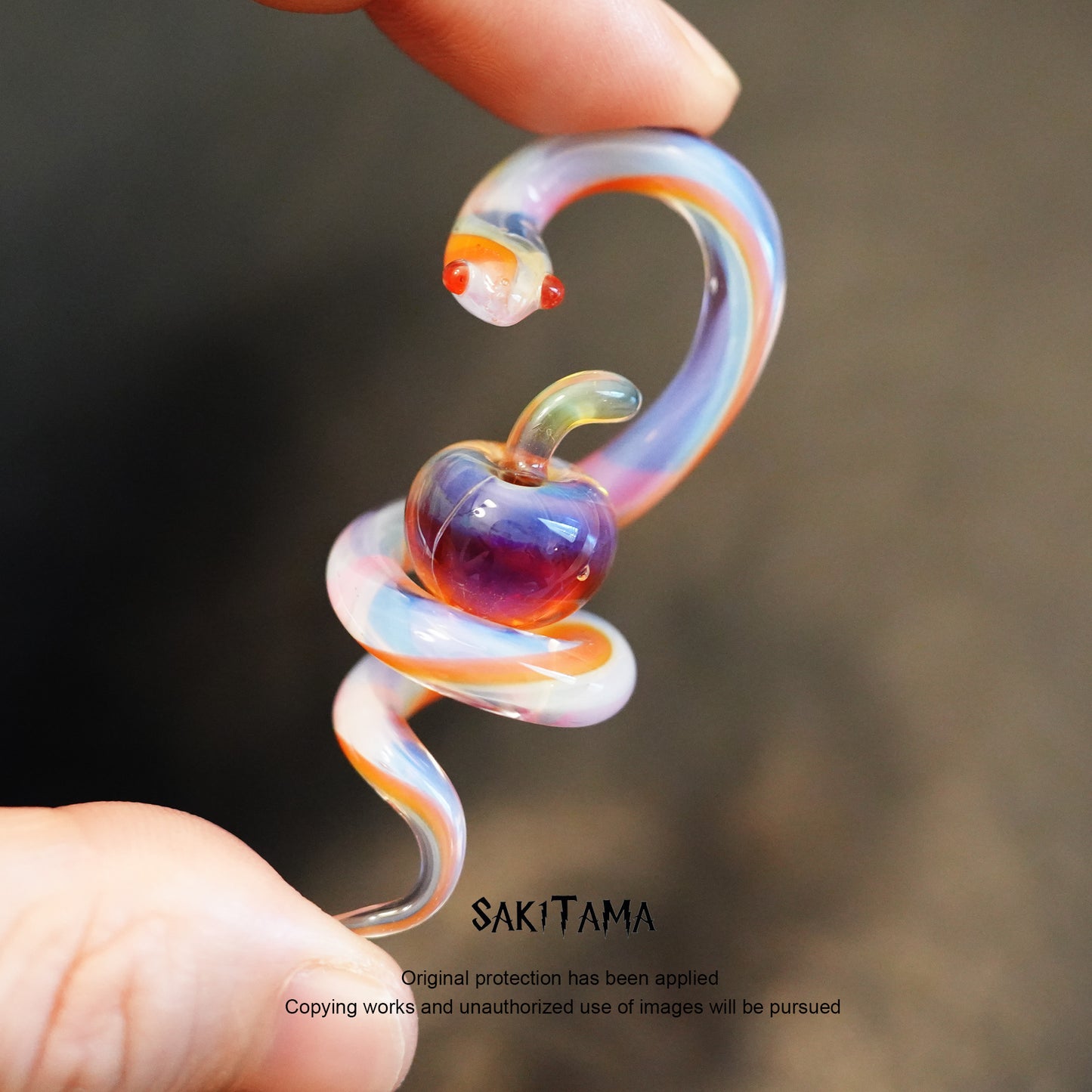 Amber Temptation – Snake & Apple | Handmade Glasswork