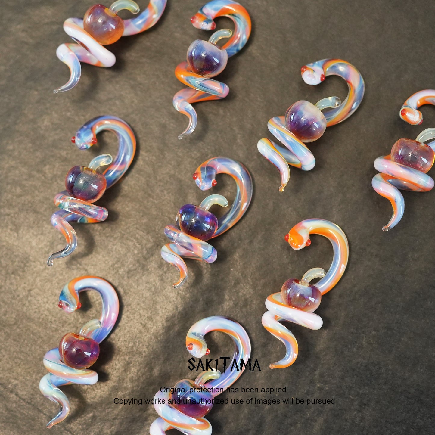 Amber Temptation – Snake & Apple | Handmade Glasswork