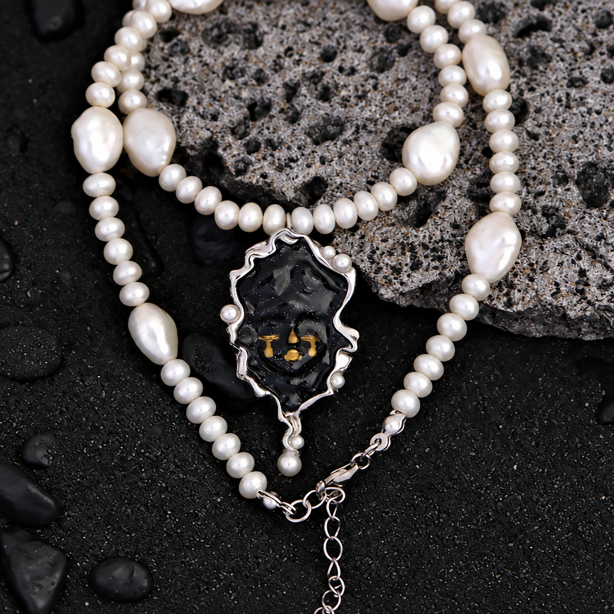 Black Witch’s Tears Necklace