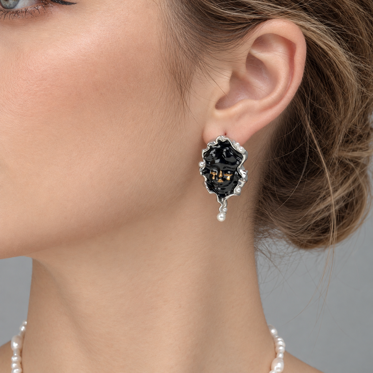 Black Witch’s Tears Earrings