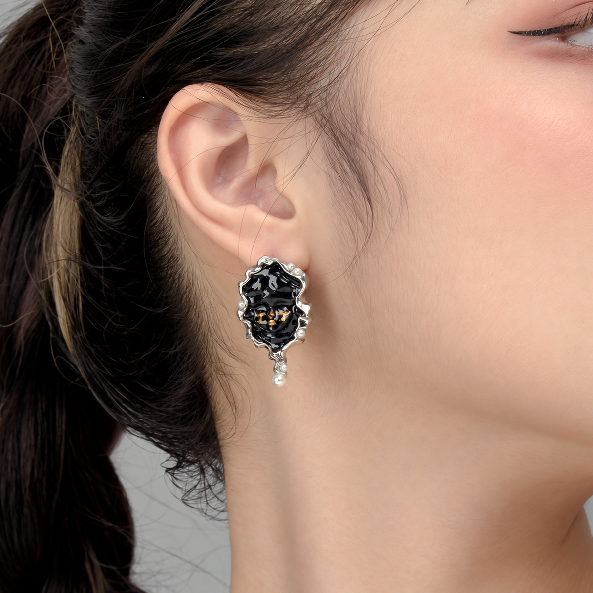 Black Witch’s Tears Earrings