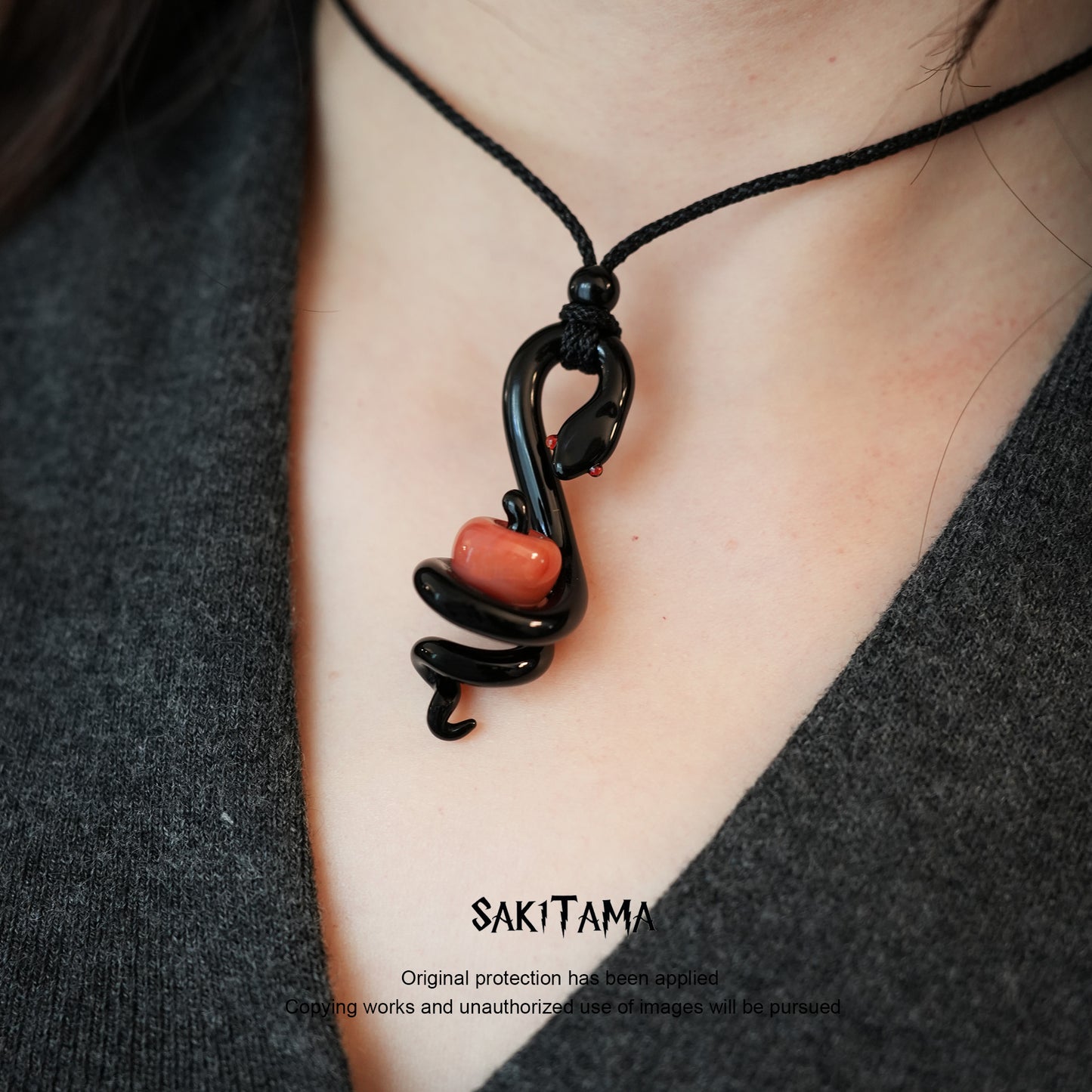 Obsidian Sin – Snake &amp; Apple | Handmade Glasswork